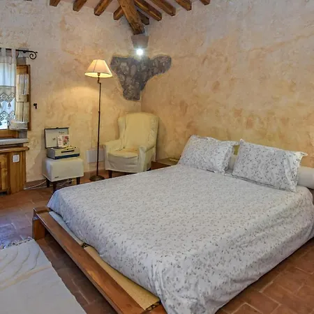 3 Bedroom Awesome In Civitella Dagliano *