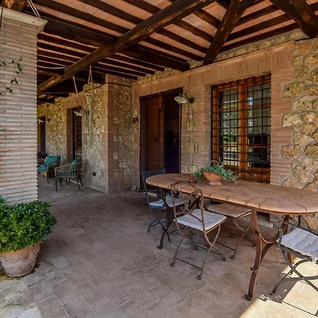 3 Bedroom Awesome In Civitella Dagliano Holiday home *