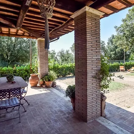 Сasa de vacaciones 3 Bedroom Awesome In Civitella Dagliano *