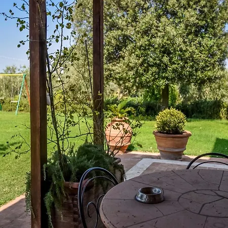 Сasa de vacaciones 3 Bedroom Awesome In Civitella Dagliano