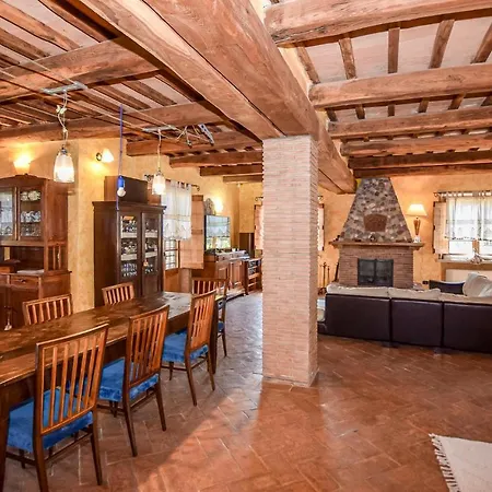 3 Bedroom Awesome In Civitella Dagliano Civitella d'Agliano