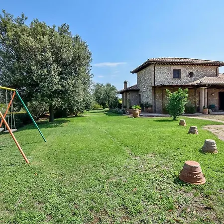Holiday home 3 Bedroom Awesome In Civitella Dagliano *